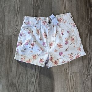 American Eagle Outfitters Pink Floral Women's Shorts Brand New